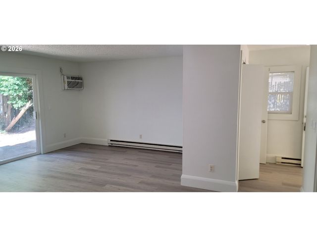 110 Se VISTA Ave, Gresham, OR 97080
