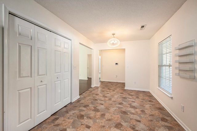 5027 Thornton Drive, Summerville, SC 29485
