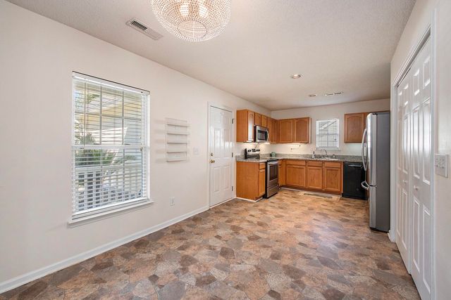 5027 Thornton Drive, Summerville, SC 29485