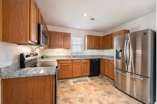 5027 Thornton Drive, Summerville, SC 29485