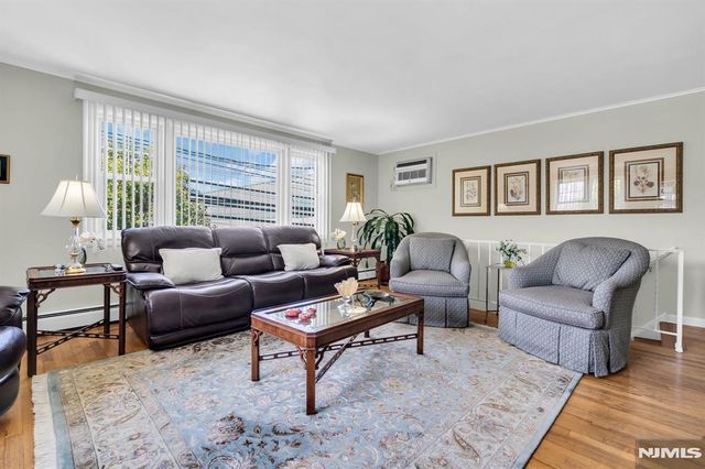 116 1st Street, Harrison, NJ 07029