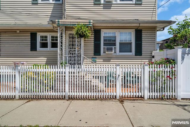 116 1st Street, Harrison, NJ 07029