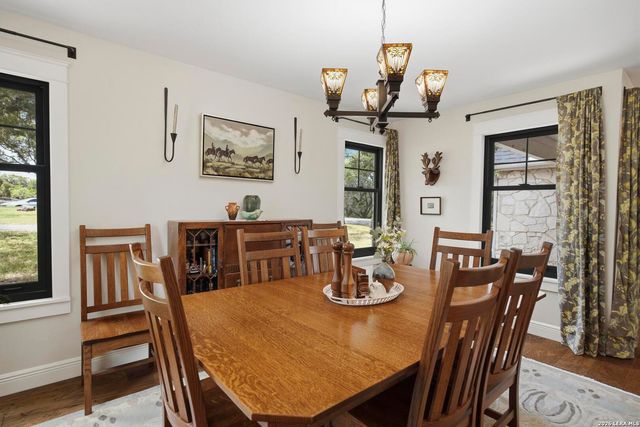 9003 CEDAR TRL, Boerne, TX 78006