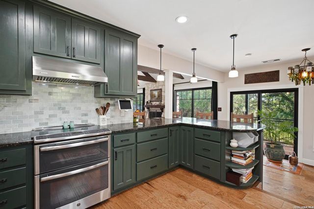 9003 CEDAR TRL, Boerne, TX 78006