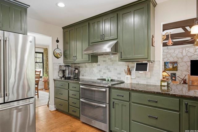 9003 CEDAR TRL, Boerne, TX 78006