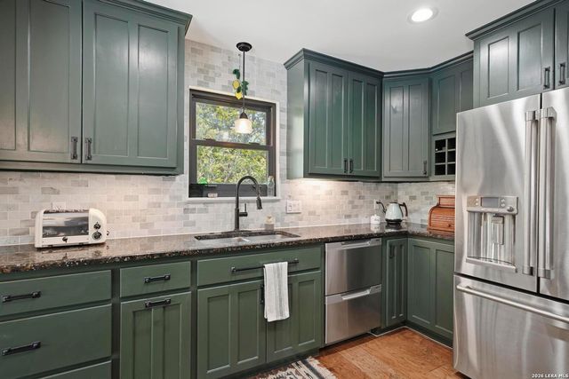 9003 CEDAR TRL, Boerne, TX 78006
