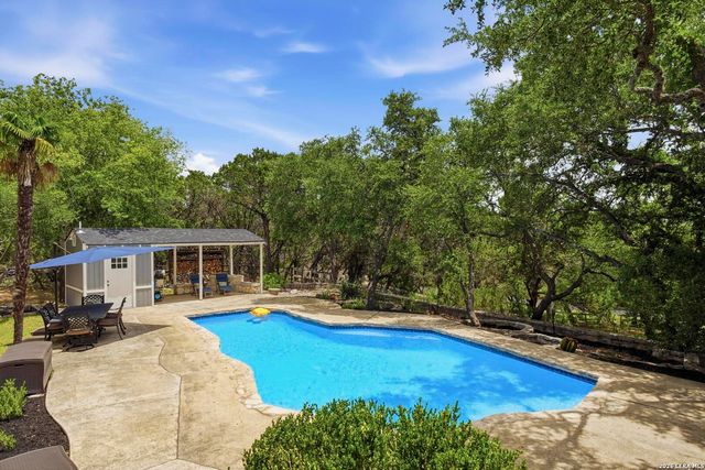 9003 CEDAR TRL, Boerne, TX 78006