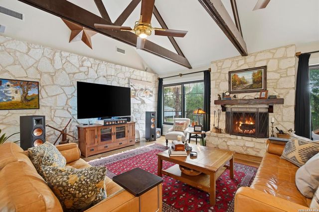 9003 CEDAR TRL, Boerne, TX 78006