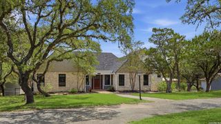 9003 CEDAR TRL, Boerne, TX 78006