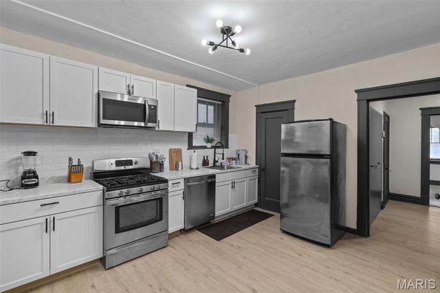 3625 Winnebago Street, St Louis, MO 63116