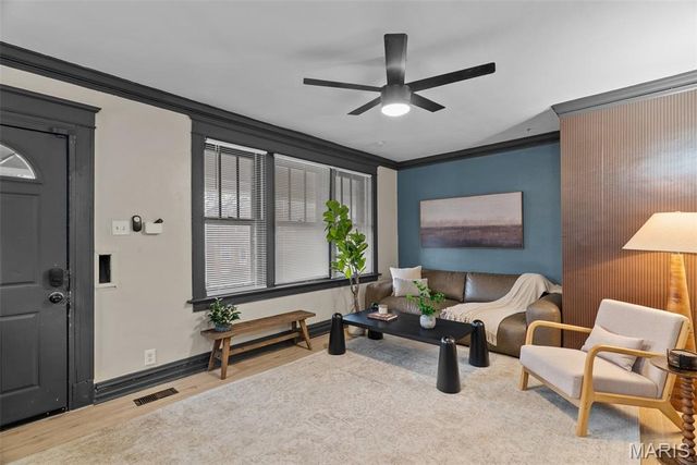 3625 Winnebago Street, St Louis, MO 63116