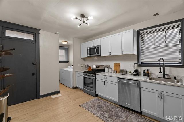 3625 Winnebago Street, St Louis, MO 63116