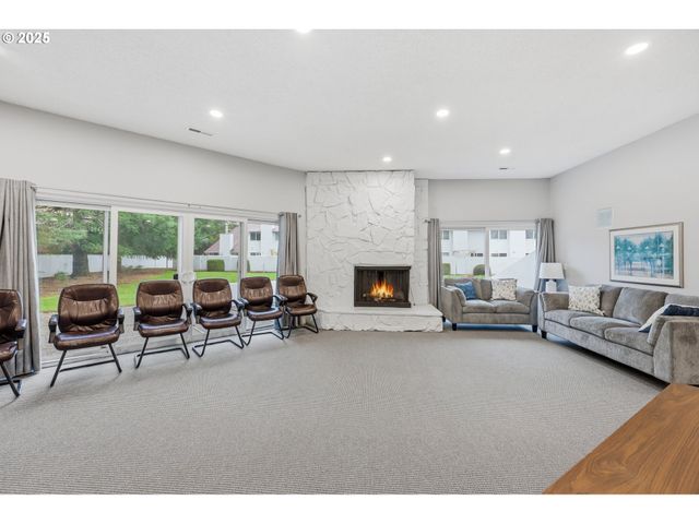 3230 Ne 29TH St, Gresham, OR 97030