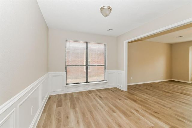 11916 Silver Sun Drive, Oklahoma City, OK 73162