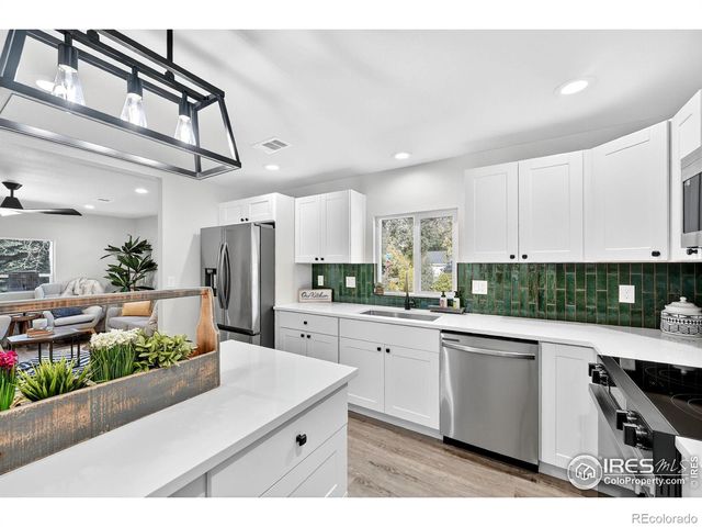 946 Pratt Street, Longmont, CO 80501