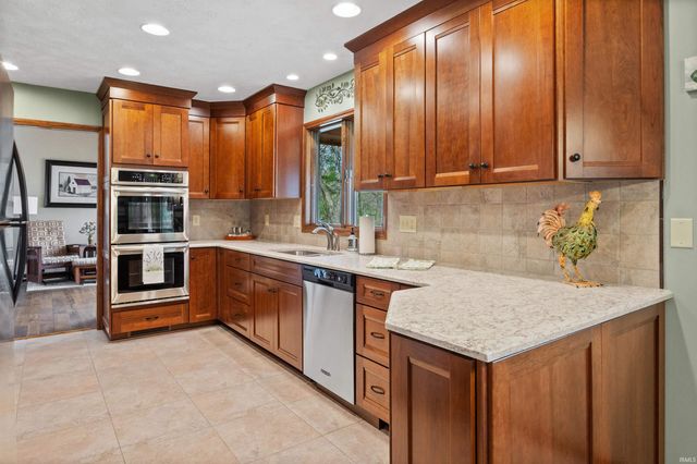 1422 Castle Drive, Lafayette, IN 47905