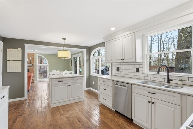 2554 Glenwood, Franklin Park, PA 15090