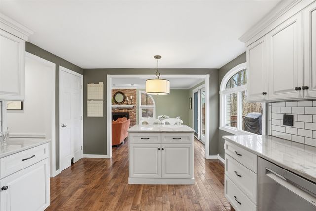 2554 Glenwood, Franklin Park, PA 15090