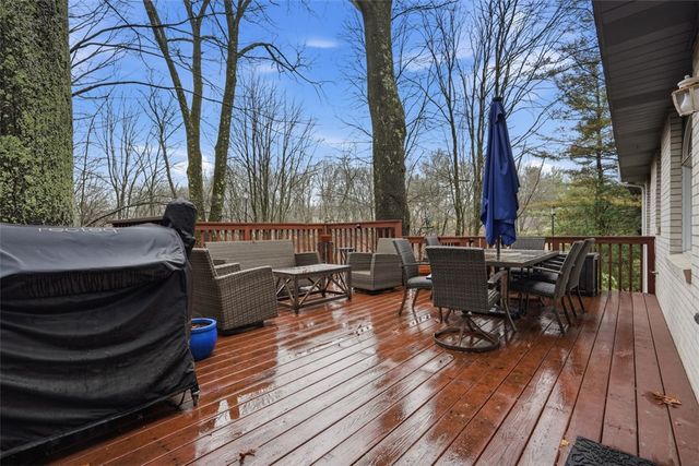 2554 Glenwood, Franklin Park, PA 15090