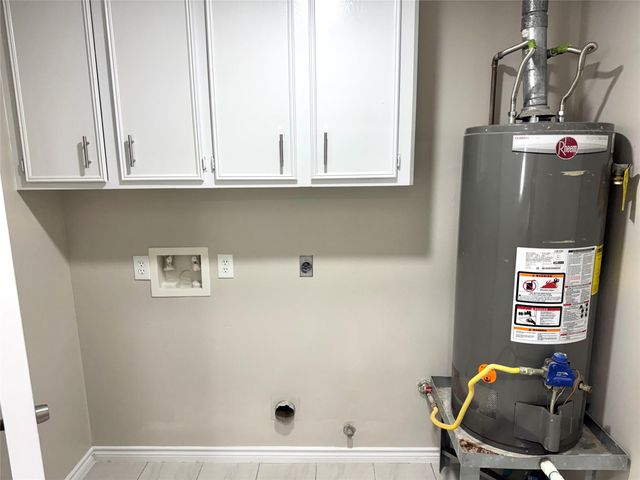 2906 Spring Creek Lane, Pearland, TX 77581