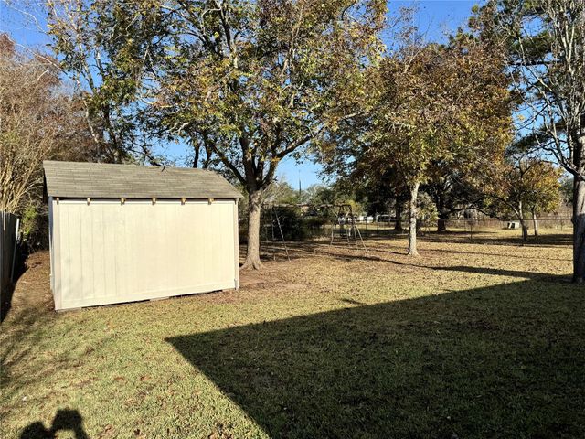 2906 Spring Creek Lane, Pearland, TX 77581