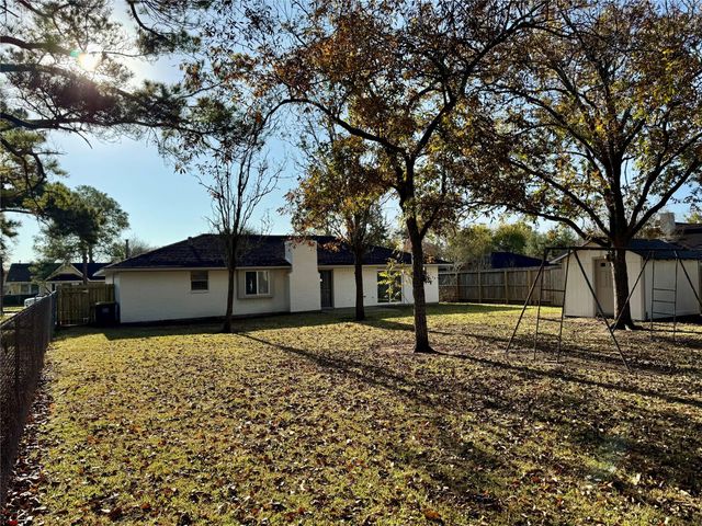 2906 Spring Creek Lane, Pearland, TX 77581