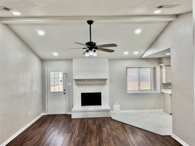 2906 Spring Creek Lane, Pearland, TX 77581