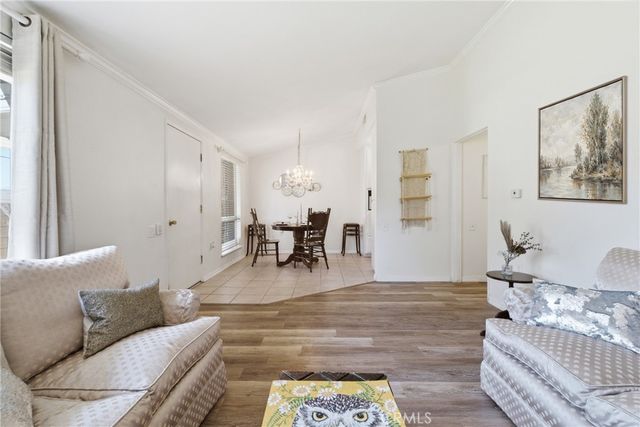 19158 Avenue Of The Oaks C, Newhall, CA 91321