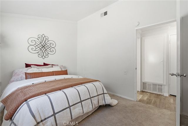 19158 Avenue Of The Oaks C, Newhall, CA 91321