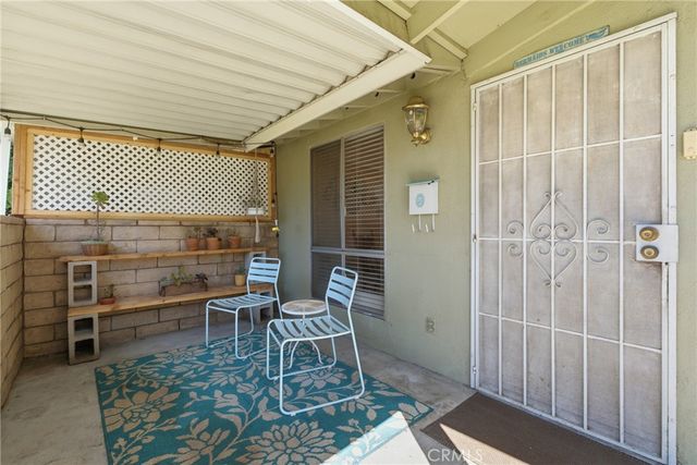 19158 Avenue Of The Oaks C, Newhall, CA 91321
