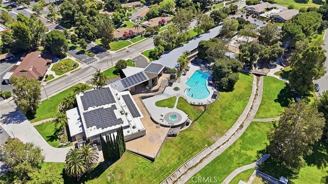 19158 Avenue Of The Oaks C, Newhall, CA 91321