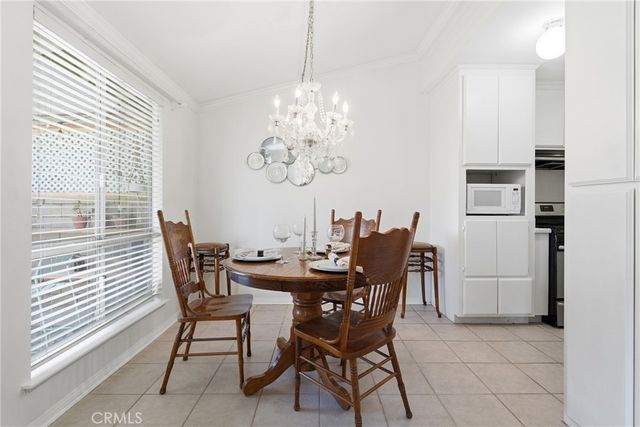19158 Avenue Of The Oaks C, Newhall, CA 91321