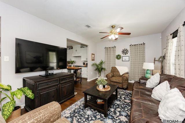 34179 Cane Market Rd, Walker, LA 70785