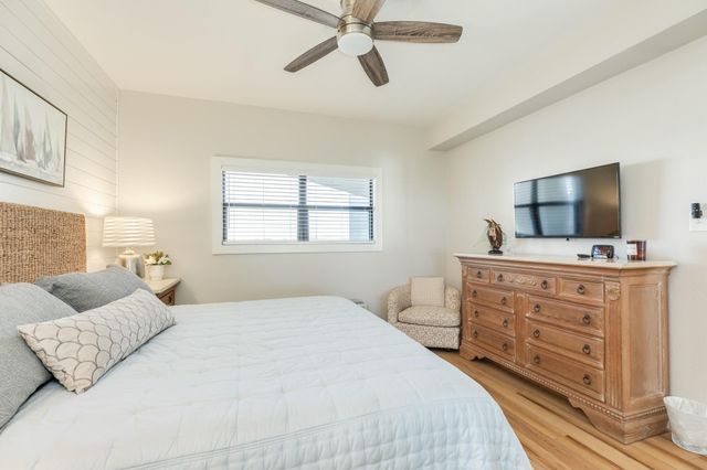 7700 Seawall Boulevard 302, Galveston, TX 77551