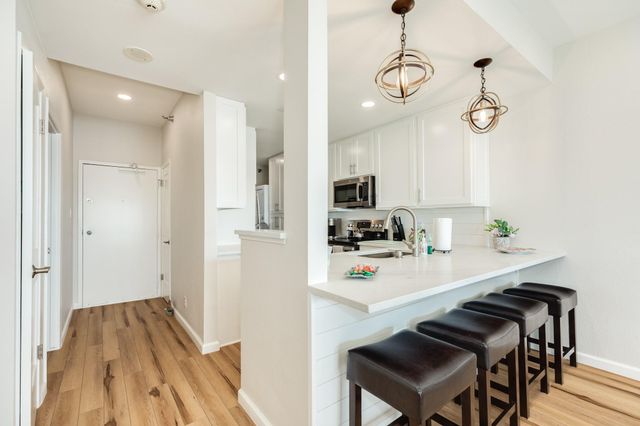 7700 Seawall Boulevard 302, Galveston, TX 77551