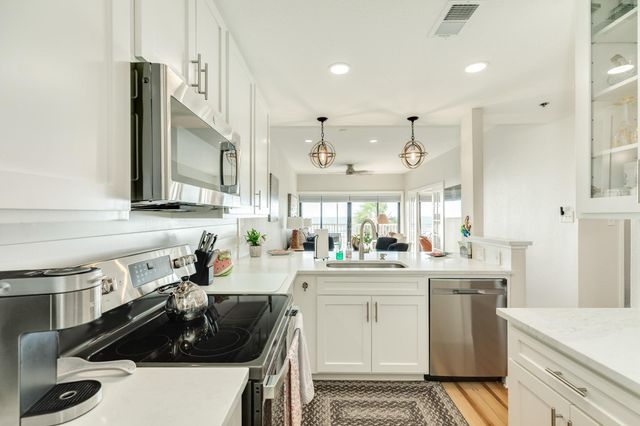 7700 Seawall Boulevard 302, Galveston, TX 77551