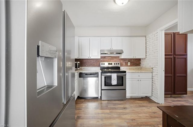 3361 Lakecrest RD, Virginia Beach, VA 23452