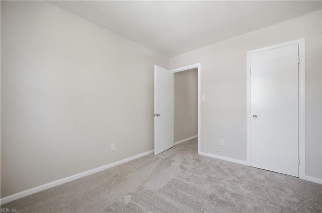 3361 Lakecrest RD, Virginia Beach, VA 23452