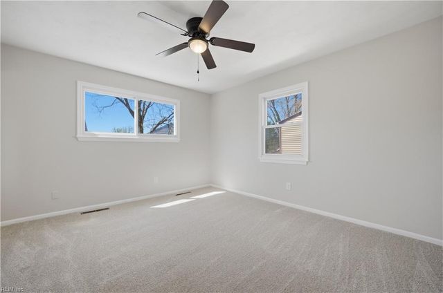 3361 Lakecrest RD, Virginia Beach, VA 23452