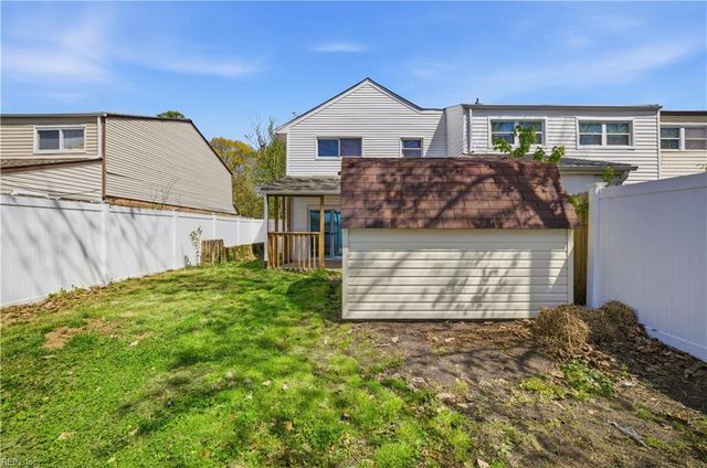 3361 Lakecrest RD, Virginia Beach, VA 23452