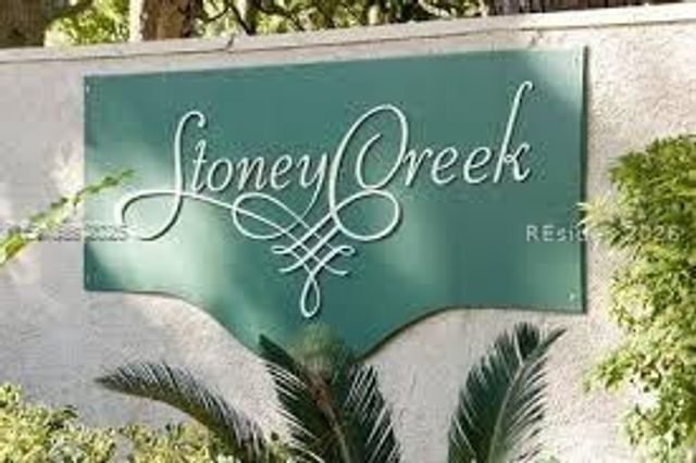 19 Stoney Creek Rd Apt 286, Hilton Head Island, SC 29928
