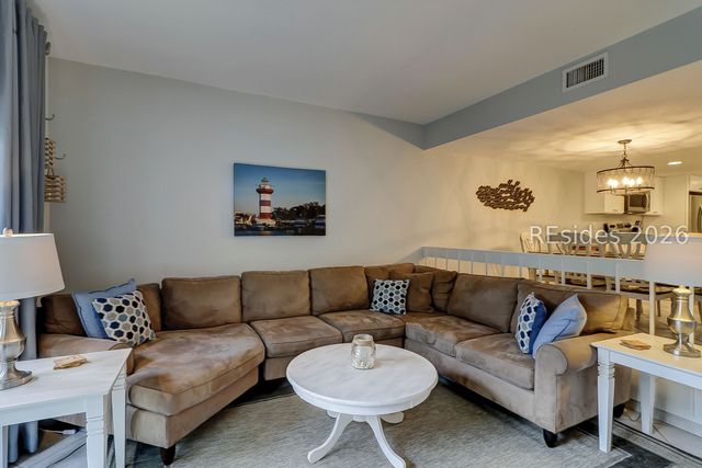 19 Stoney Creek Rd Apt 286, Hilton Head Island, SC 29928