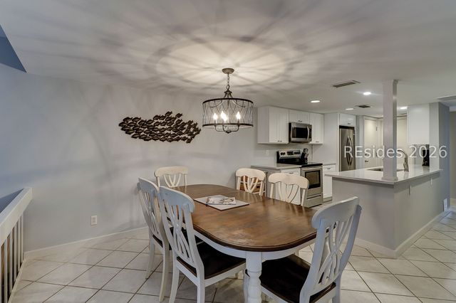 19 Stoney Creek Rd Apt 286, Hilton Head Island, SC 29928