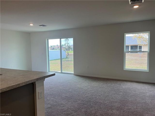 3218 NE 14th PL, Cape Coral, FL 33909