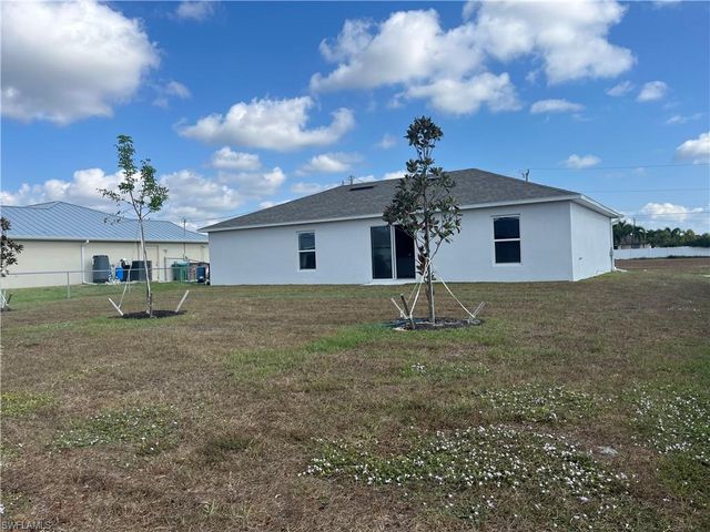 3218 NE 14th PL, Cape Coral, FL 33909