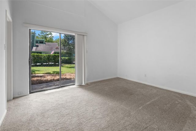 31 April Village, Montgomery, TX 77356