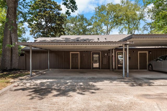 31 April Village, Montgomery, TX 77356