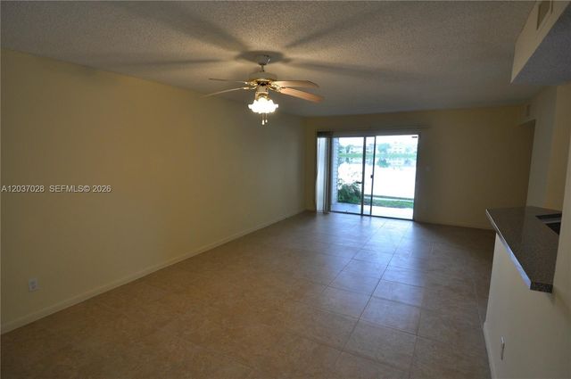 3473 NW 44th St 103, Oakland Park, FL 33309