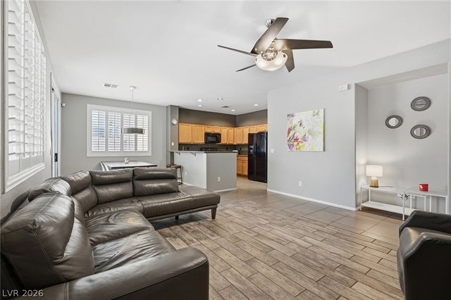 7955 Prairie River Street, Las Vegas, NV 89113