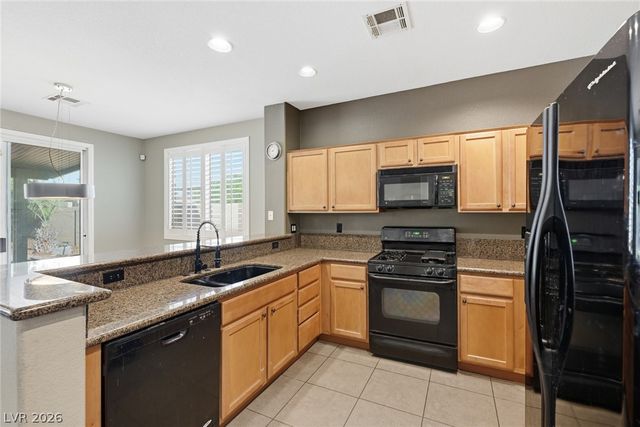 7955 Prairie River Street, Las Vegas, NV 89113